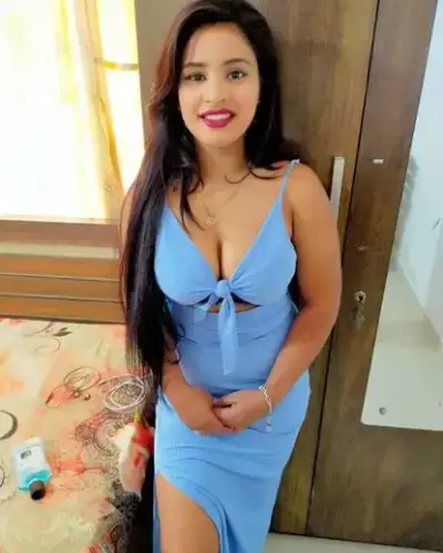 Khatima Escorts